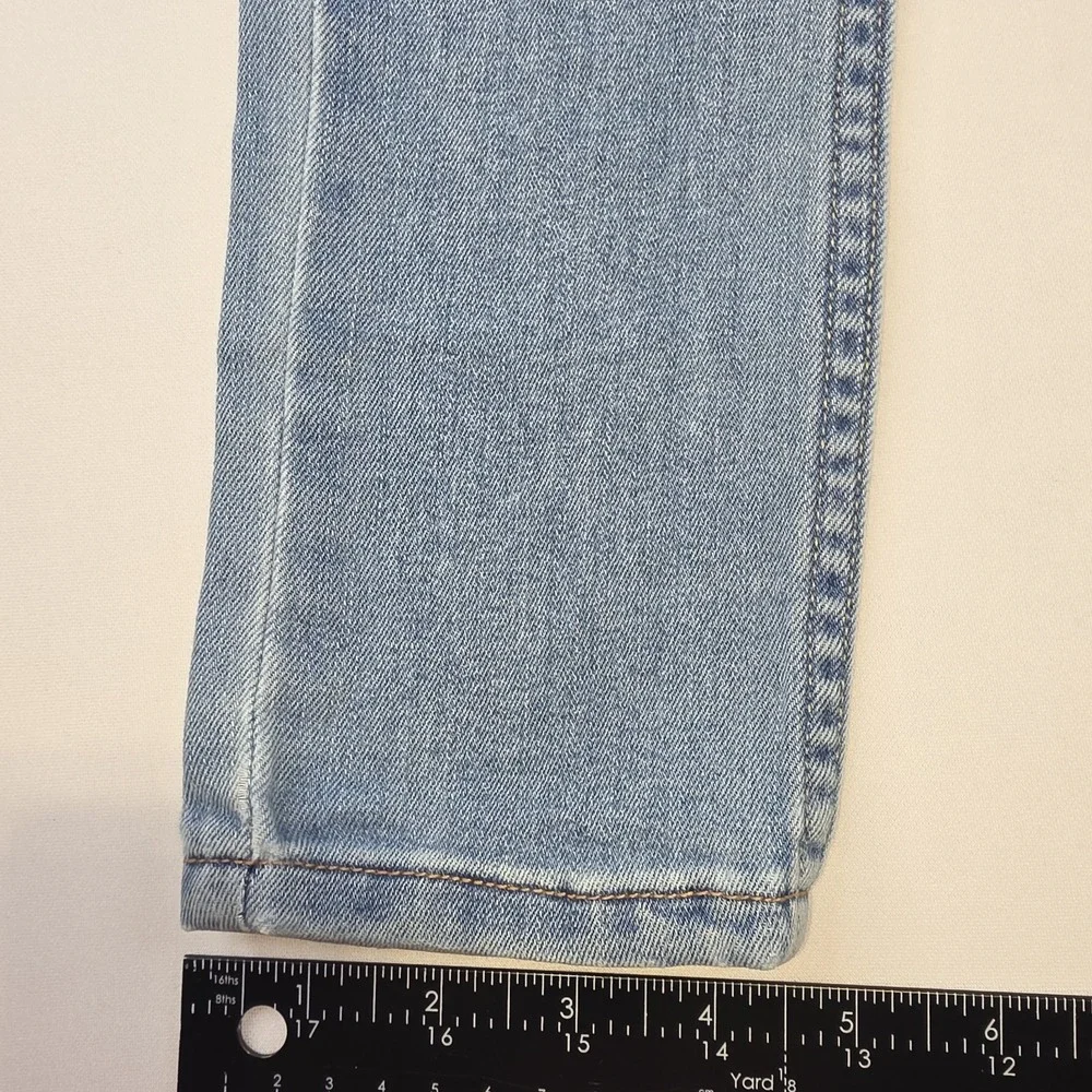 Levi's 711 Skinny Jeans Womens 27x30 Light Wash Stretch Denim Mid Rise